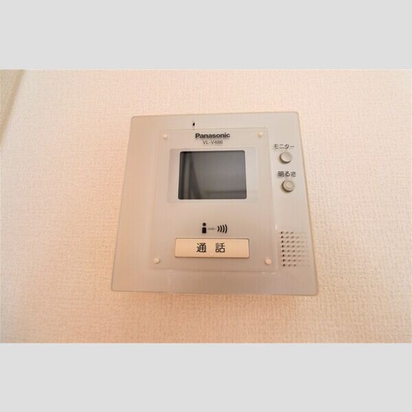 エスタシオン202号室 モニター付きインターホン