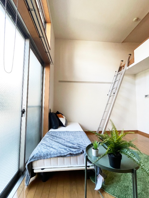 レオン三原 内観