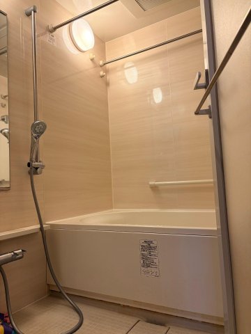 アトラス日暮里 浴室乾燥機、追い焚き機能付きです