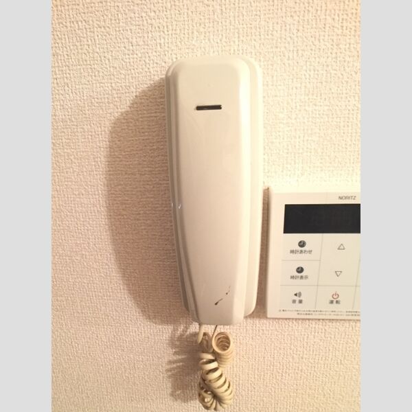 コスモス　ABB102号室 インターホン受話器