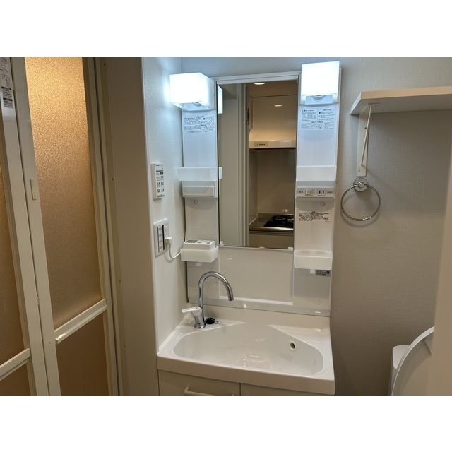 MQuarto福生305号室 内観