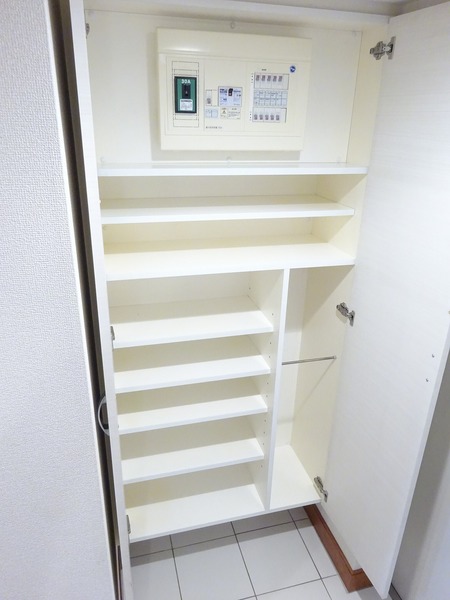 パテラ川口 収納