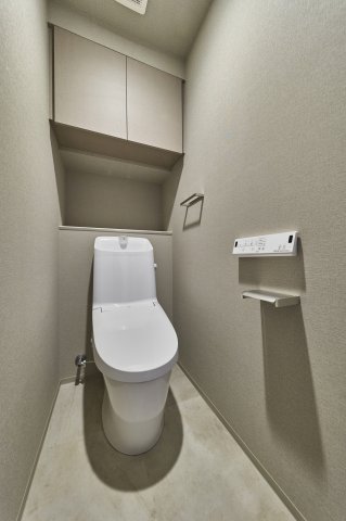 プラウドフラット三越前イースト1004号室 トイレ