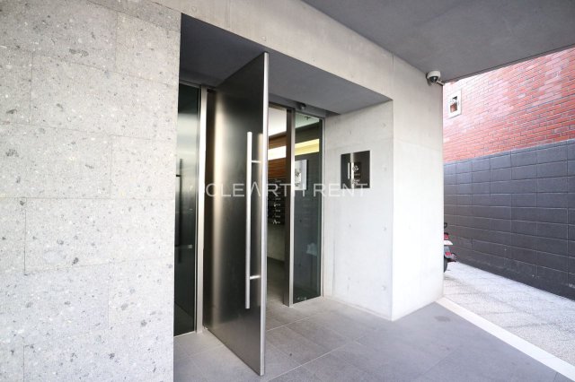 コンシェリア恵比寿 お洒落なエントランス