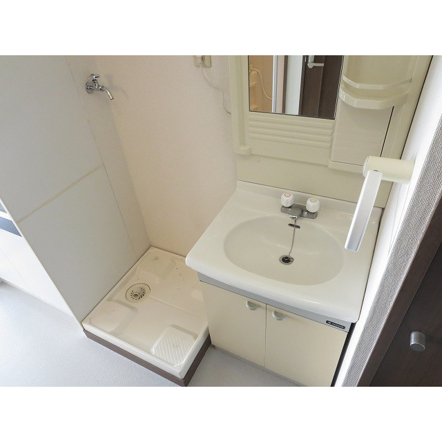 サフィールフォーレ65105号室 内観