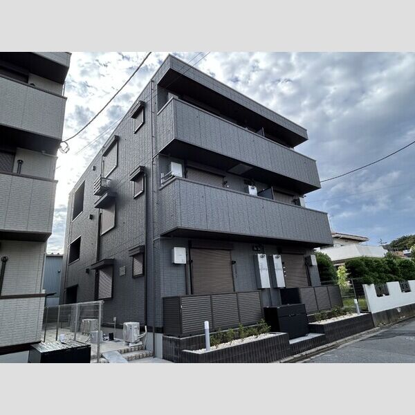 ディーグラースの外観画像