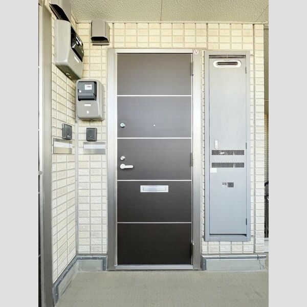 ヴェリタ サクラーレ 玄関ドア