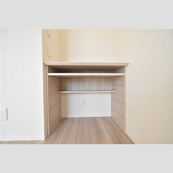 Pear Residence301号室 ワークデスク