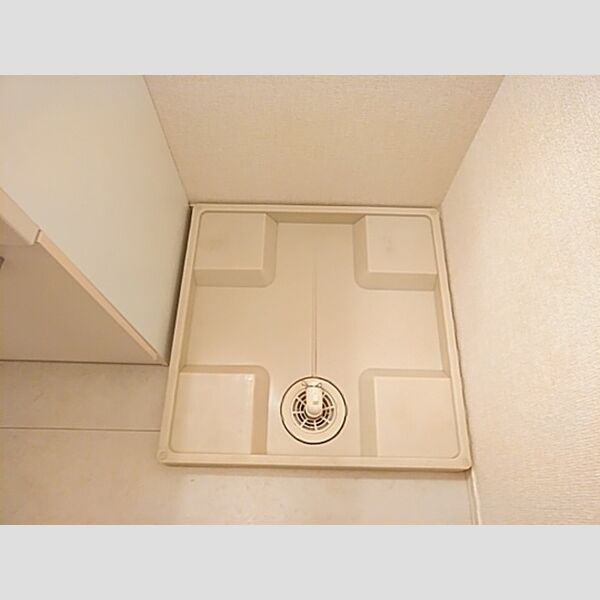 パルテール三鷹101号室 洗濯機置き場