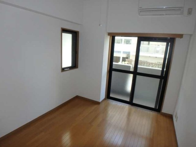 菱和パレス御茶ノ水湯島天神町2階 寝室