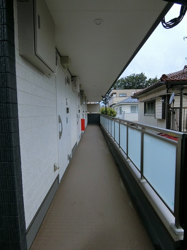 リブリ・菊野台3階 ２階廊下
