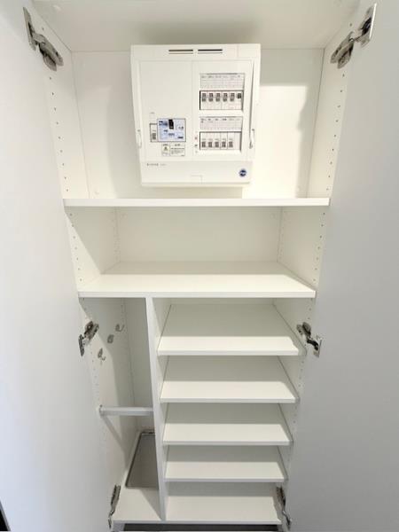 エレミ本蓮沼3階 リビング