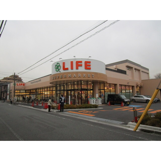 カリオ鵜の木B号室 スーパー「ライフ鵜の木店まで305m」