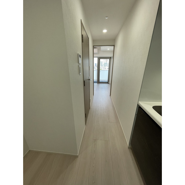 プレール・ドゥーク戸越銀座通り1404号室 廊下