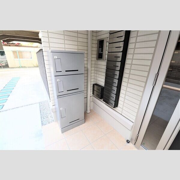 ポトシ 宅配ボックス