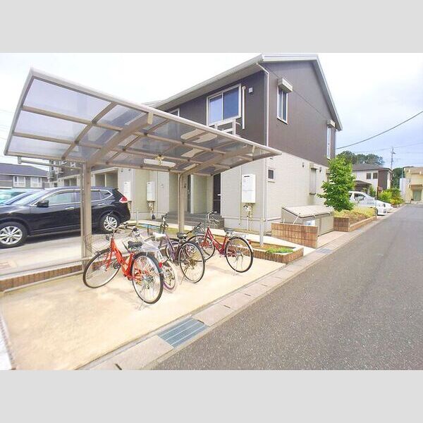 クリアシーズンズ　B 駐輪場