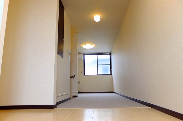 レオネクスト花見川 玄関