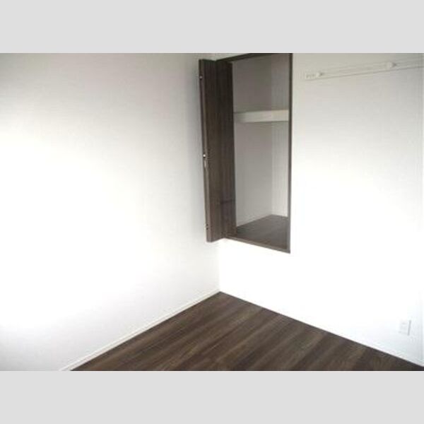 フォレストウッド　A棟206号室 洋室