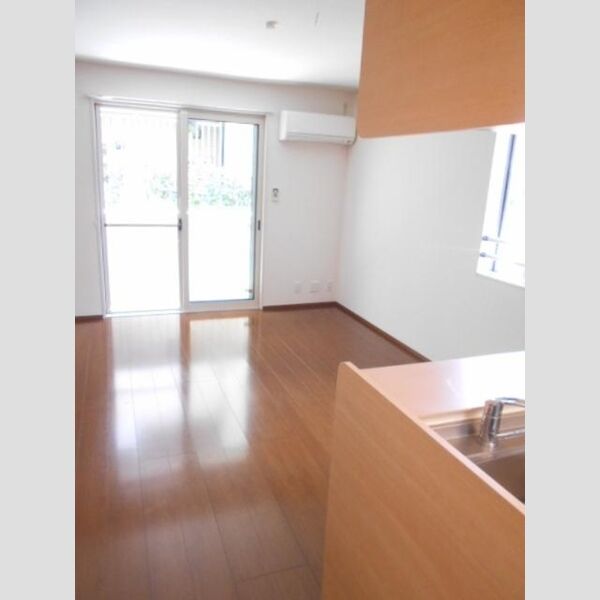 ユイマール　A101号室 リビング