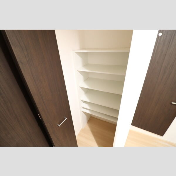 ベルクレスト　Ⅰ201号室 物入