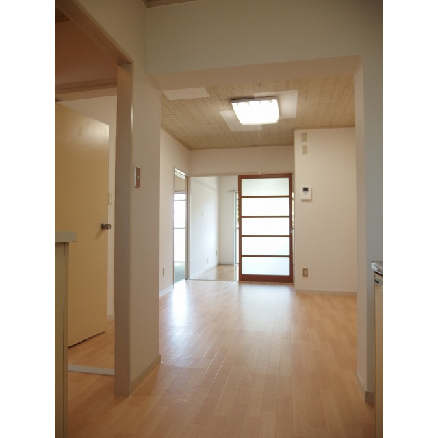 サンワパレス リビング