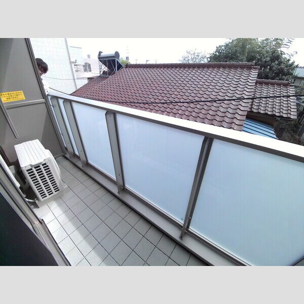 レフィナード バルコニー