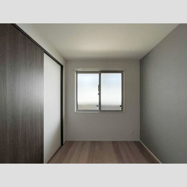 セレスティア白鳥204号室 洋室