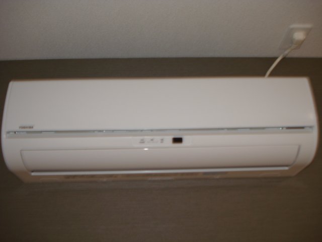 グリーンヴィレッジ102号室 エアコン