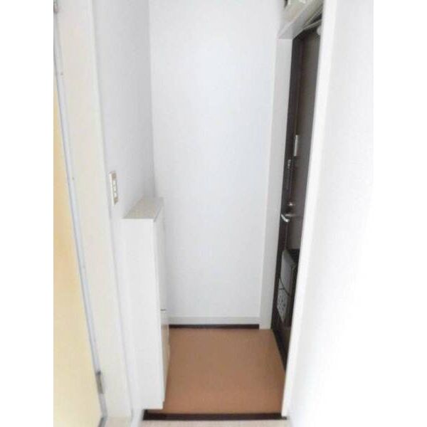 ジュネパレス柏第03 玄関