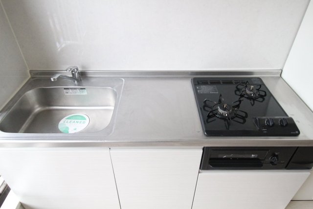 カーサマキ システムキッチン（2口ガスコンロ・グリル付）