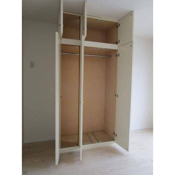 メゾン・ド・ミラベル 収納