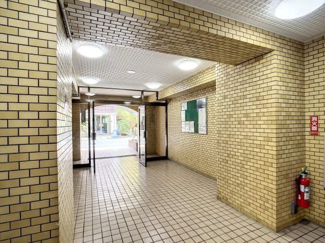 パレ・ドール中野5階 エントランス