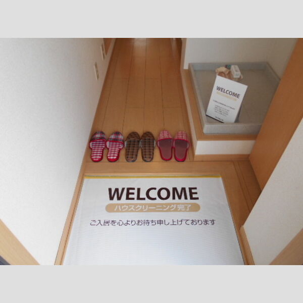 プルミエコート208号室 玄関