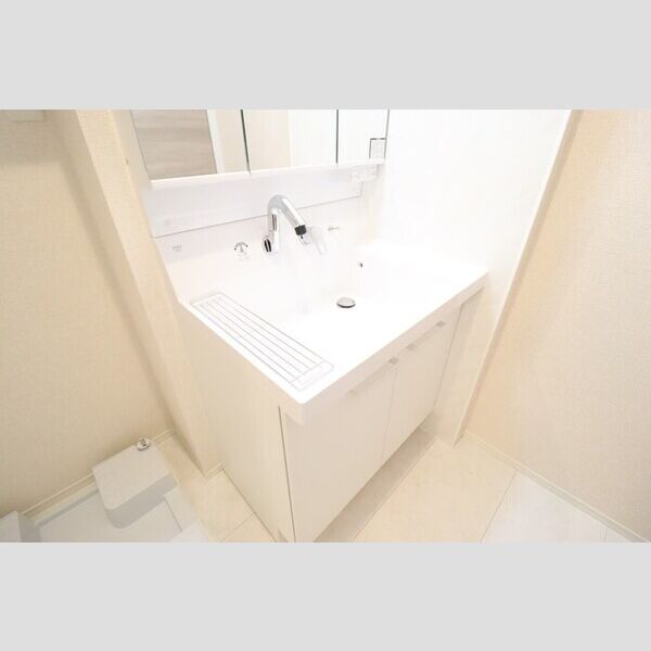 レンヌ 洗髪洗面化粧台