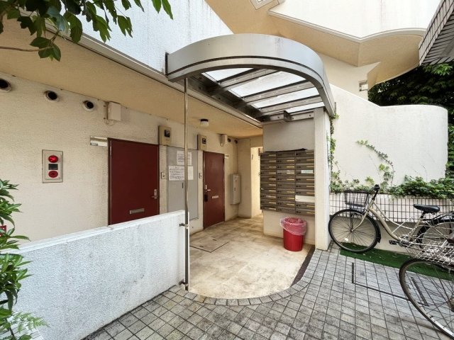 トップ桜新町第２210号室 エントランス