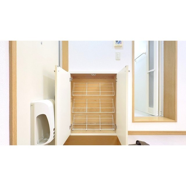 アヴェニール湘南Ⅰ101号室 下駄箱