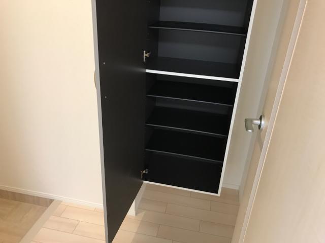 エルミタージュⅡ 下駄箱