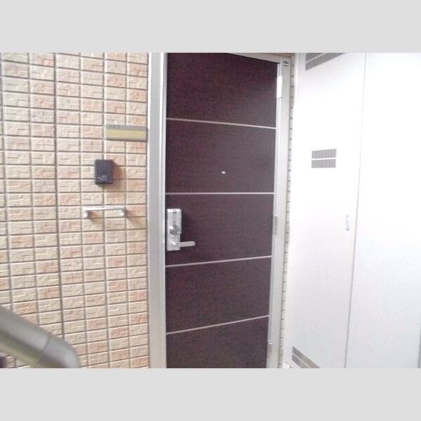 BRILLIANT　FLATS 玄関