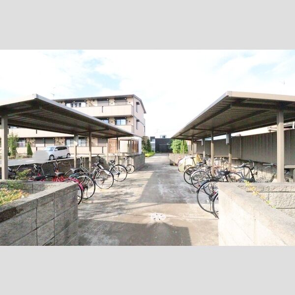 ベルウッド六番館 駐輪場