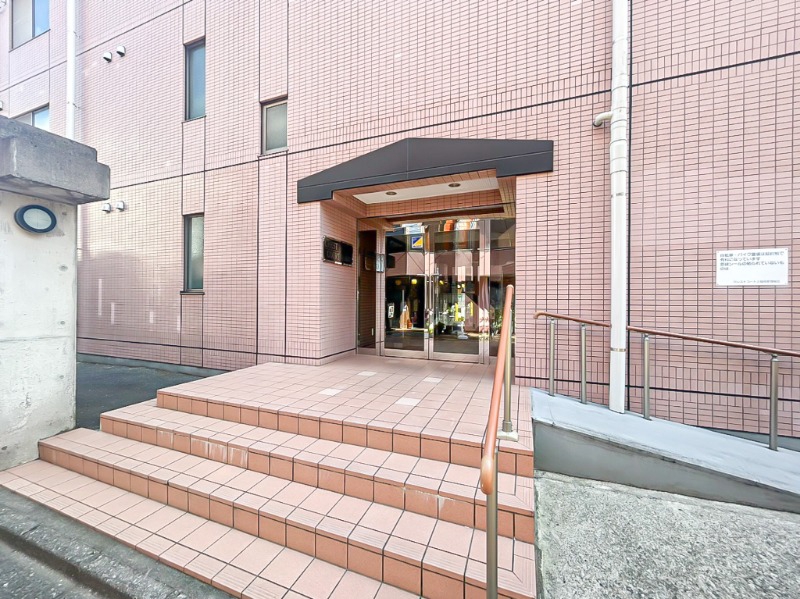 クレストコート上福岡 エントランス