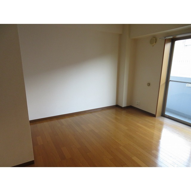 ルビナス・ウエストパレス0203号室 居室