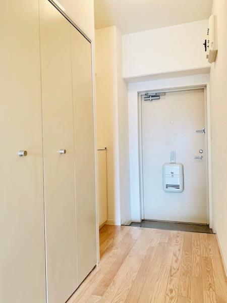 スカイプラザＩＩＩ7階 玄関