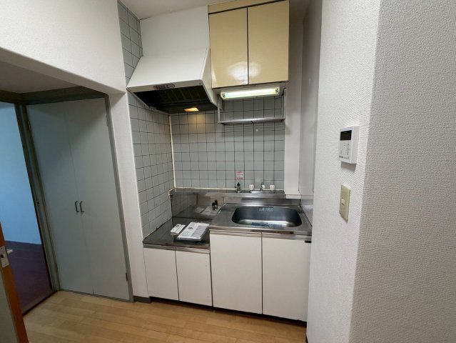 ハセベ椿森コーポ106号室 キッチン