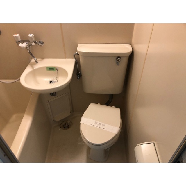 クレマチス106号室 内観