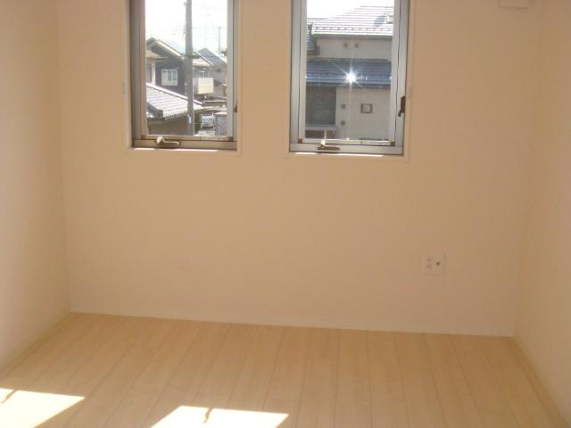 ラリアンス　弐番館 南側洋室