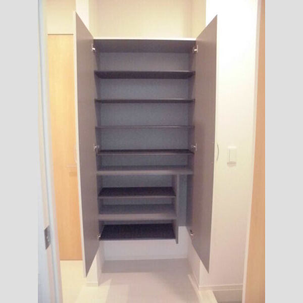 パークハイム101号室 シューズボックス