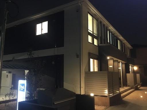 エトワール 外観写真（夜）