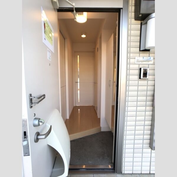 サニーフラット103号室 玄関