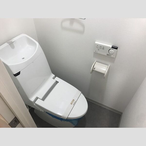 アビティ砧106号室 106号室　トイレ