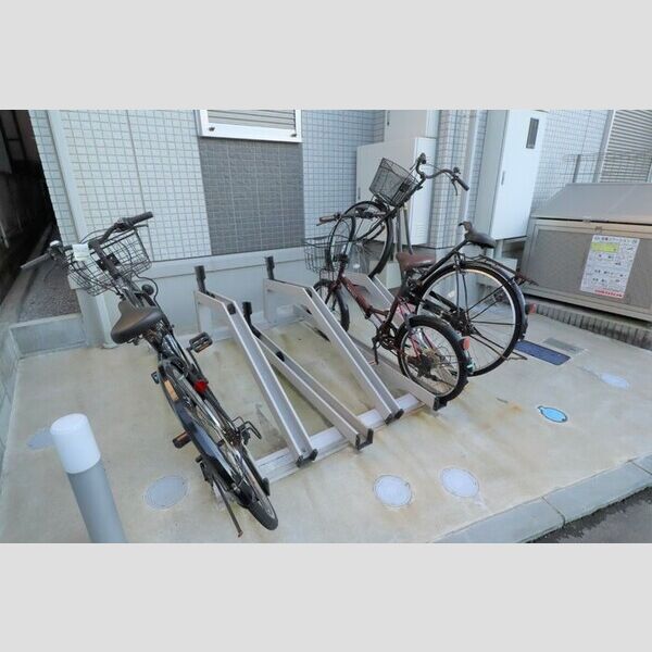 プランドール 駐輪場